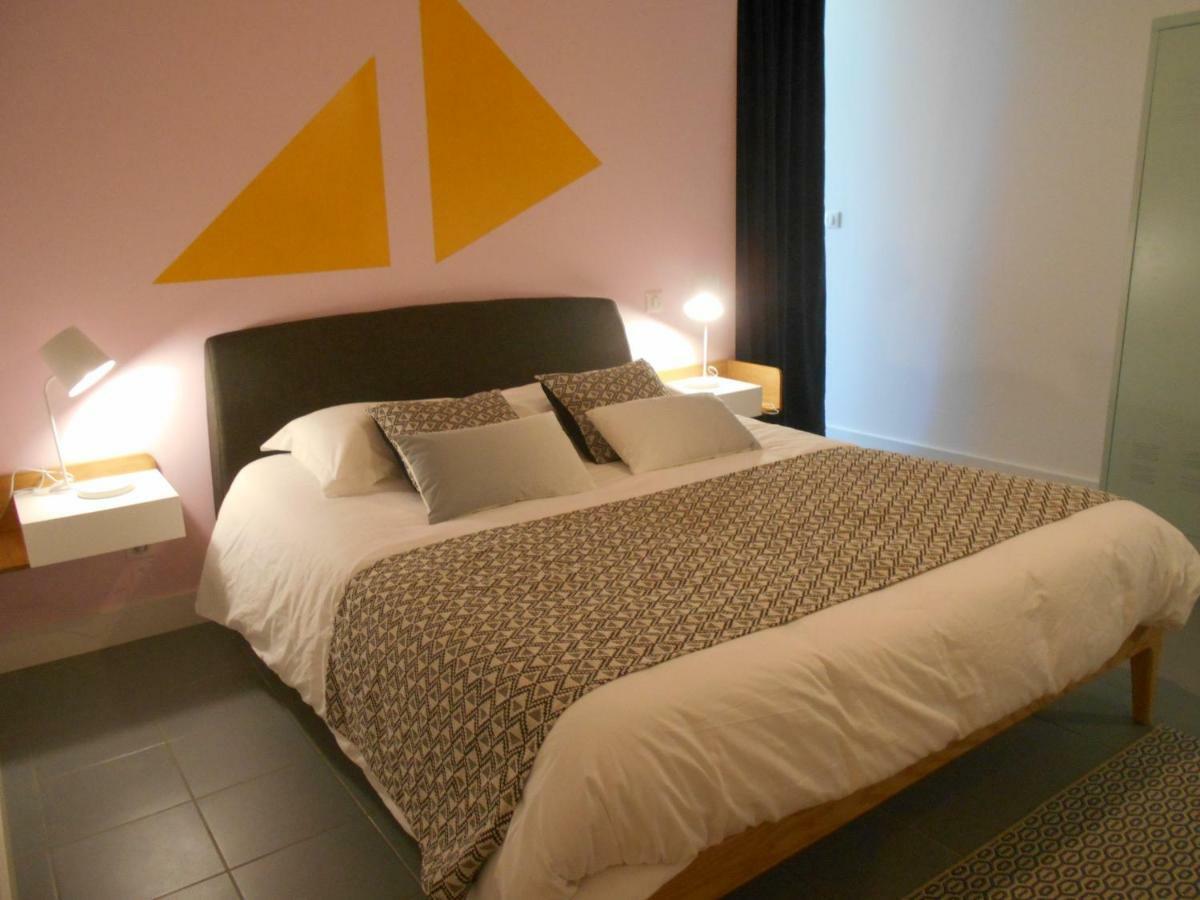 Maison D'Hotes Les Palmiers Gluiras 外观 照片