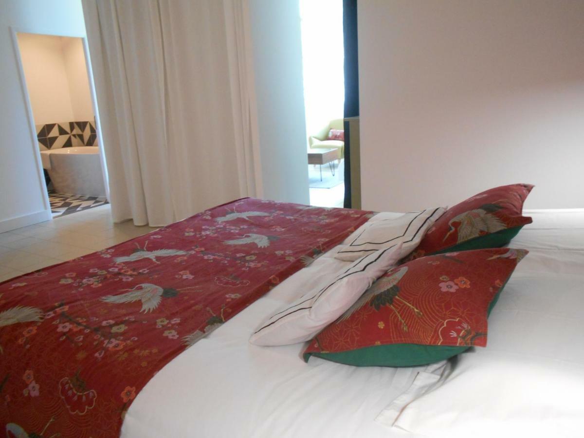 Maison D'Hotes Les Palmiers Gluiras 外观 照片